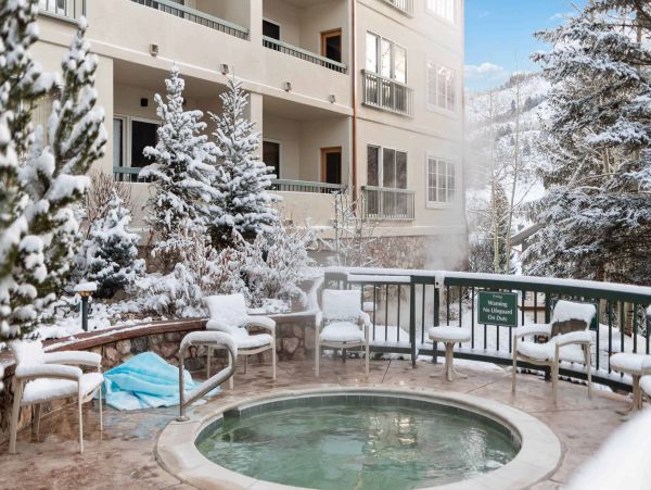 Beaver Creek Two Bedrooms Ski in / Ski out