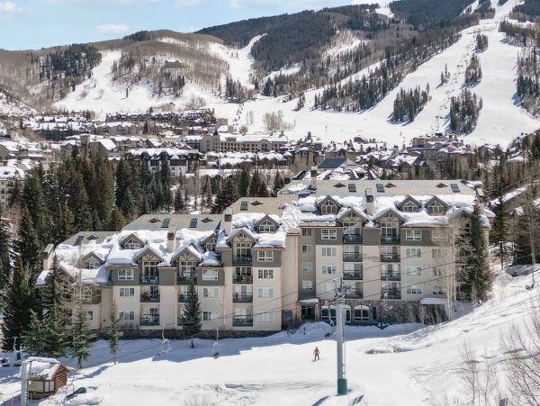 Beaver Creek Two Bedrooms Ski in / Ski out