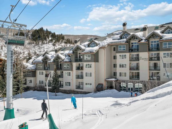 Beaver Creek Two Bedrooms Ski in / Ski out
