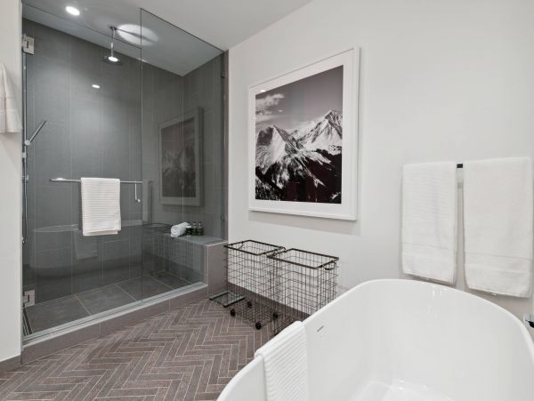 Two Bedroom Mountain Modern Retreat