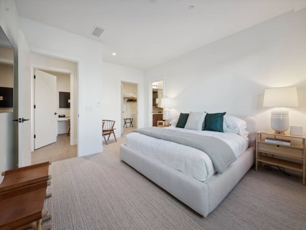 Two Bedroom Mountain Modern Retreat