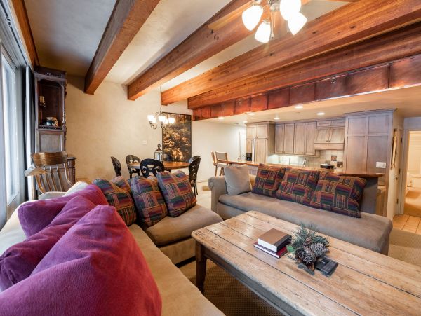 Vail Village 2 Bedroom Luxury Condo
