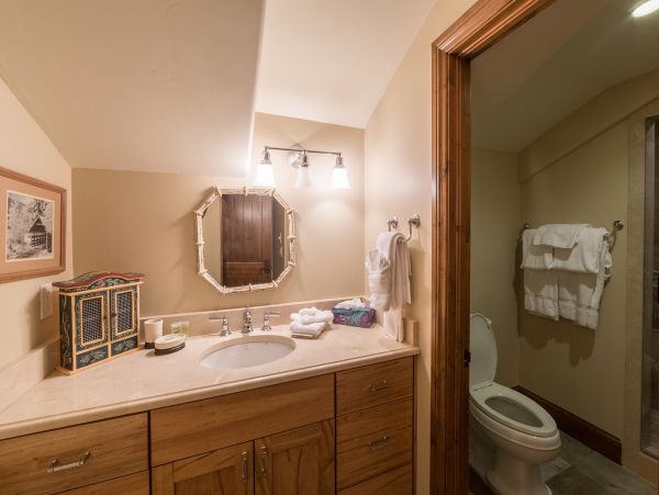 Vail Village 2 Bedrooms Penthouse