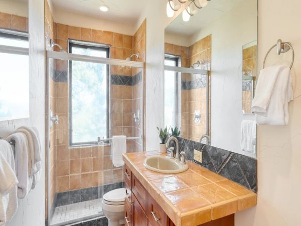 Silverthorne Mountain View Eight Bedroom Vacation Estate