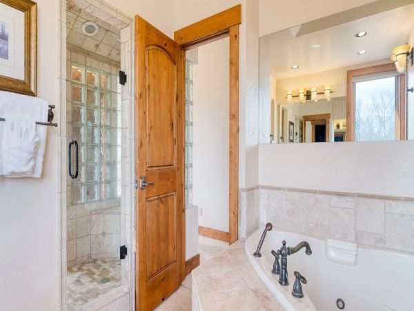 Silverthorne Mountain View Eight Bedroom Vacation Estate