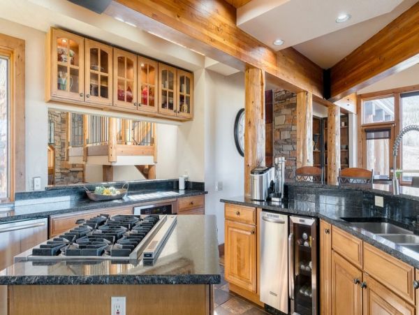 Silverthorne Mountain View Eight Bedroom Vacation Estate