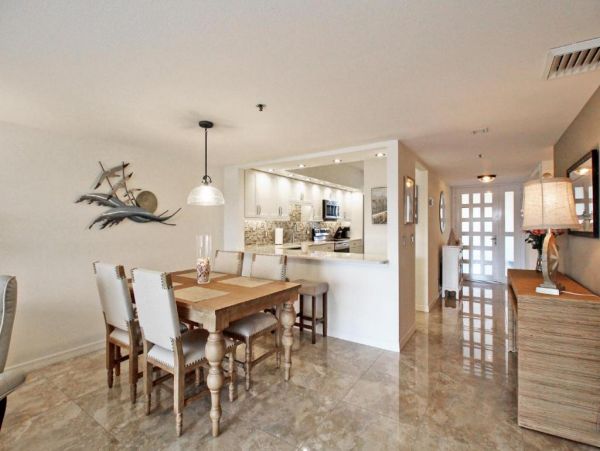 Gulf Front Longboat Key Vacation Condo Two Bedroom