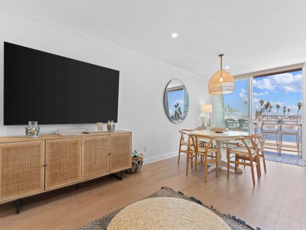 Bayfront Two Bedroom Vacation Rental in Mission Beach