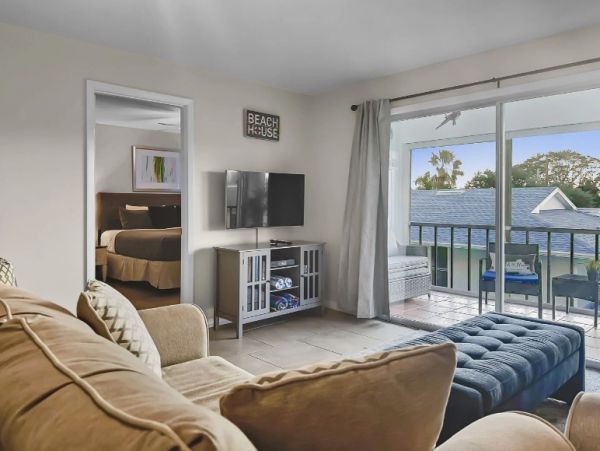 Beautiful Siesta Key Vacation Condo Community Pool