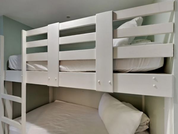 Beachfront Two Bedroom Vacation Rental in Gluf Shores
