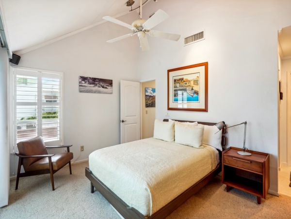 Relaxing Gulf-Front Getaway with Stunning Views and Cozy Comfort