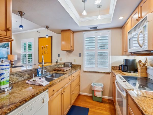Relaxing Gulf-Front Getaway with Stunning Views and Cozy Comfort