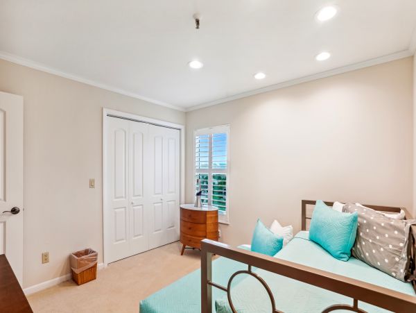 Relaxing Gulf-Front Getaway with Stunning Views and Cozy Comfort
