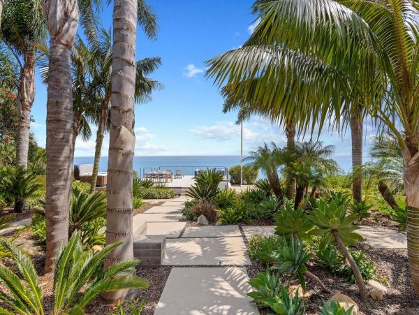 Modern Luxury Santa Barbara with Amazing Views