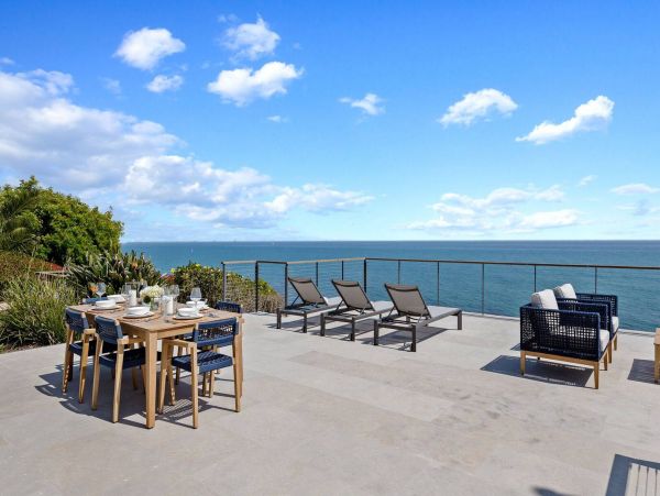 Modern Luxury Santa Barbara with Amazing Views