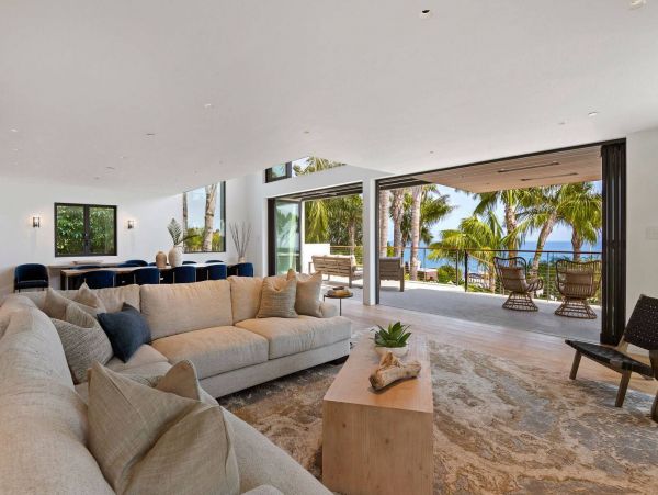 Modern Luxury Santa Barbara with Amazing Views