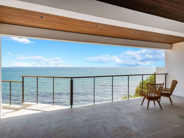 Modern Luxury Santa Barbara with Amazing Views