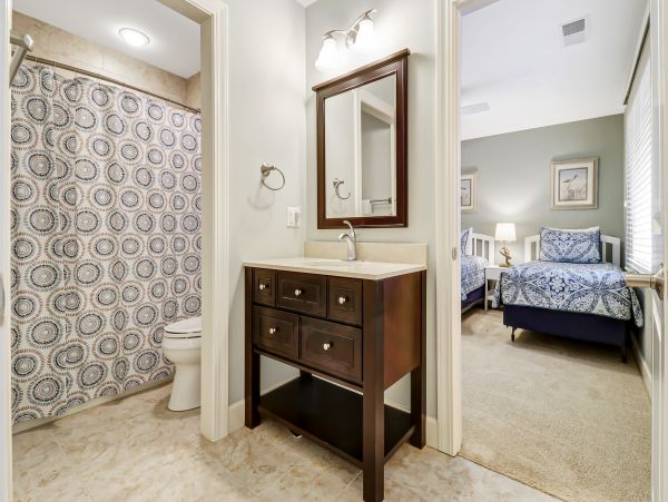 Beautiful Hilton Head Vacation Rental 5 Bedrooms & Pool