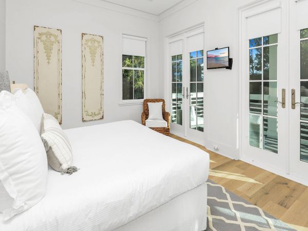 Blue Mountain Beach 6 Bedroom Private Pool & Near the Beach