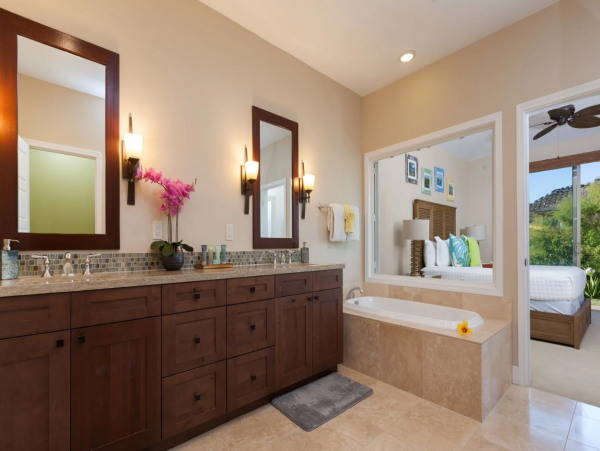 Waimea Vacation Rental with 3 Bedroom for groups up to 8