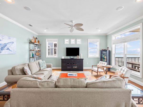 Beach-Front Cape San Blas Vacation Rental