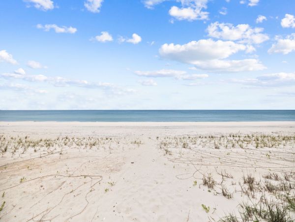 Beach-Front Cape San Blas Vacation Rental
