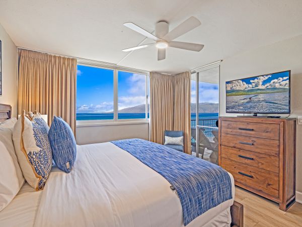 Oceanfront Kahana Vacation Condo Two Bedroom