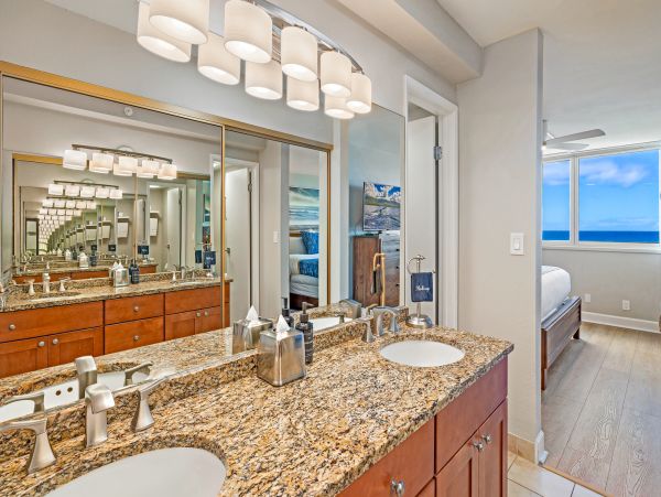 Oceanfront Kahana Vacation Condo Two Bedroom