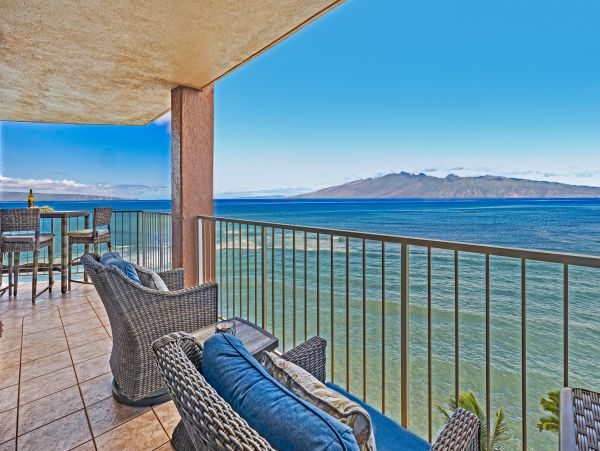 Oceanfront Kahana Vacation Condo Two Bedroom