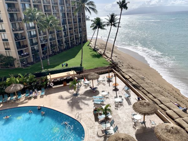 Oceanfront Kahana Vacation Condo Two Bedroom