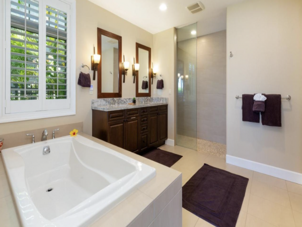 Big Island Luxury Vacation Villa Ocean & Golf Course Views