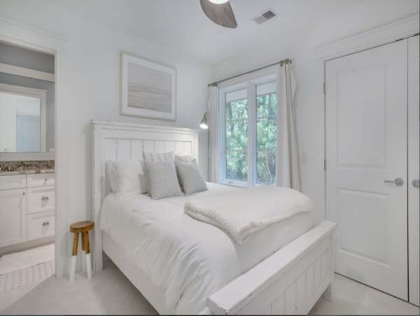 Luxury Four Bedroom Four bathroom Pool Home
