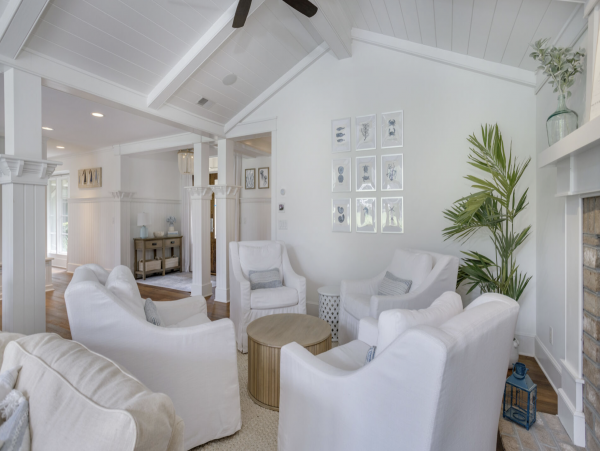 Luxury Four Bedroom Four bathroom Pool Home