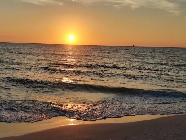 Beachfront Two Bedroom Vacation Rental in Treasure Island