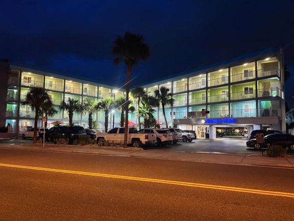 Clearwater Beach Bedroom Suite Short Walk to Beach