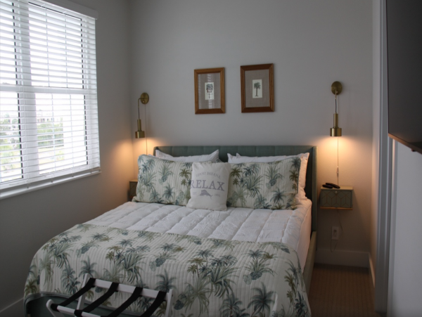 Cortez Vacation Home 3 Bedroom Patio and Balcony
