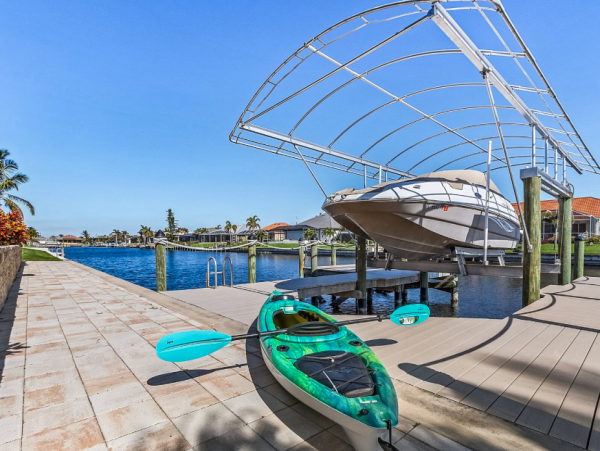 Luxurious Waterfront Retreat - 4 Bedroom Vacation Rental in Cape Coral - additional view, photo 2