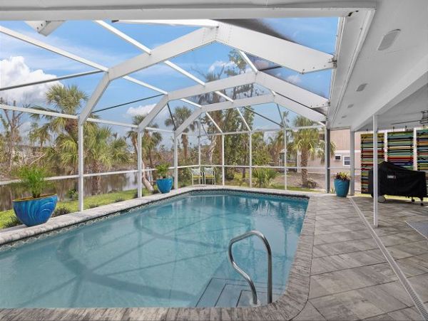 Sanibel 3 Bedroom Vacation Home with Private Pool