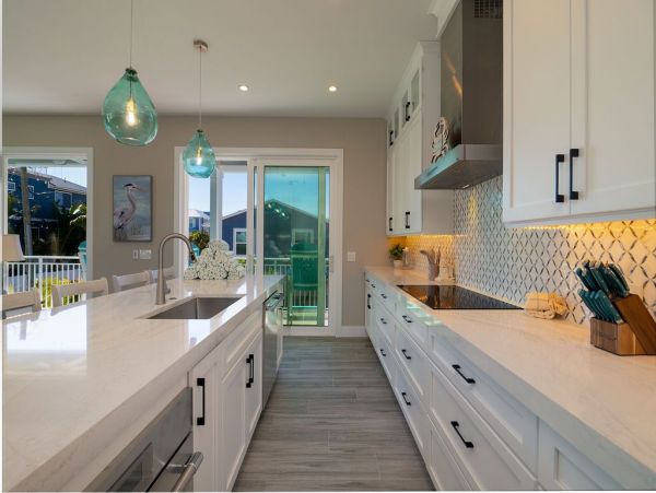 Brand New Beach Vacation Home Seven Bedroom Walk to Beach