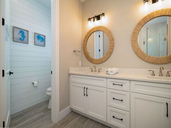 Brand New Beach Vacation Home Seven Bedroom Walk to Beach