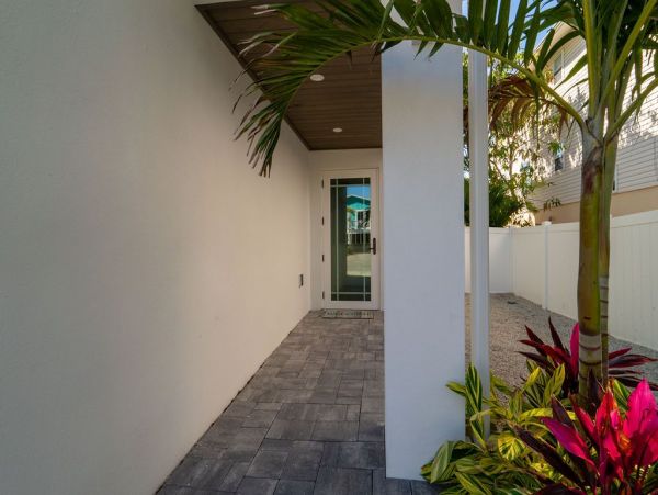 Brand New Beach Vacation Home Seven Bedroom Walk to Beach