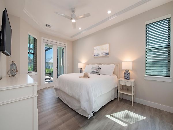 Marco Island Vacation Home Walk to Beach