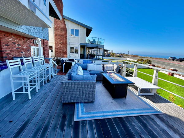 Modern Perfect Getaway Steps from the Beach