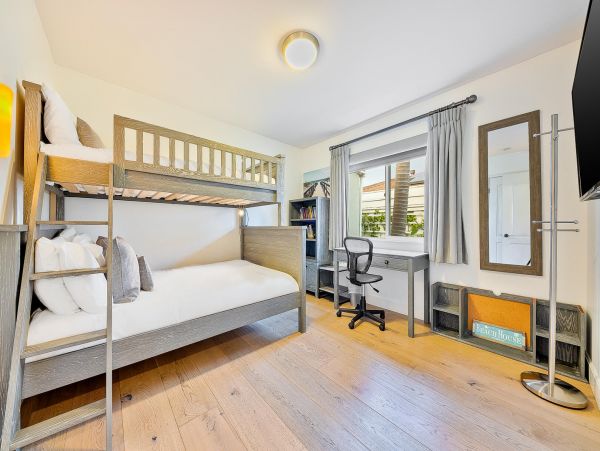 Luxurious San Diego Getaway with Great Amenities
