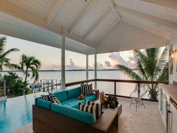 Elegant 8 Bedroom Perfect Getaway in Bahamas
