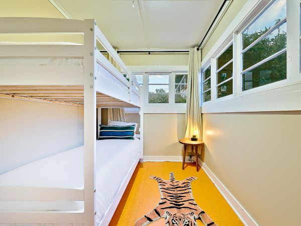 Ocean Beach Three Bedroom Plus Studio Apartment Vacation Rental