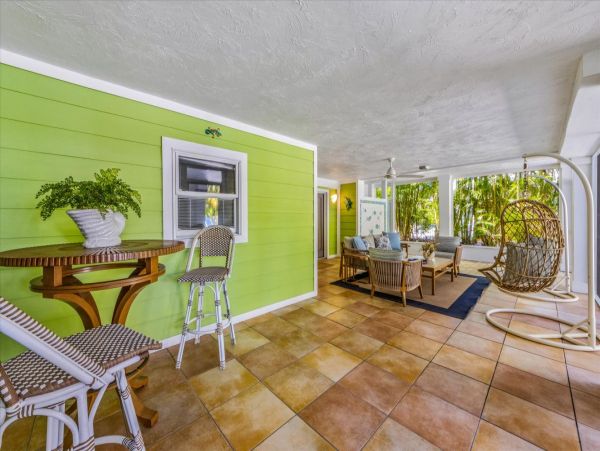 Anna Maria Island 3 Bedroom Rental with Pool