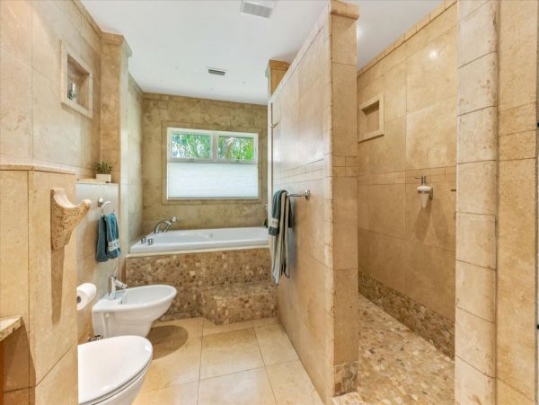 Anna Maria Island 3 Bedroom Rental with Pool