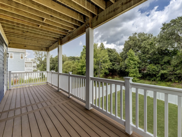 Beautiful Home for your Family Vacation with Pool Walk to Beach