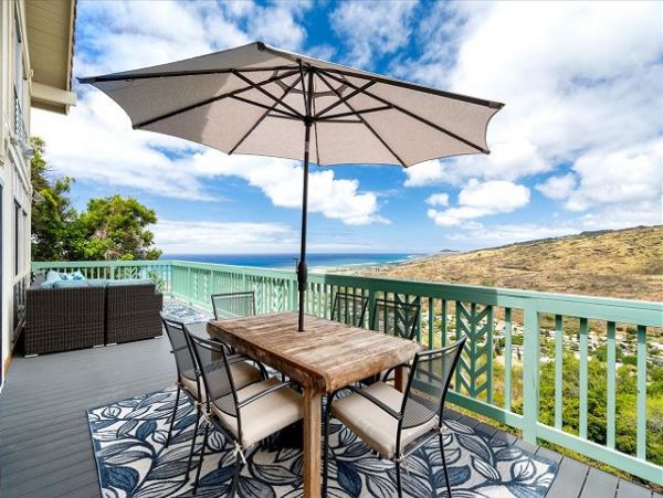 Honolulu Vacation Home with Ocean Vews & Private Pool Sleeps 8 Guests